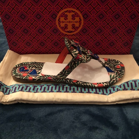 Tory Burch- Miller Printed Patent Leather Sandals - Picture 2 of 5